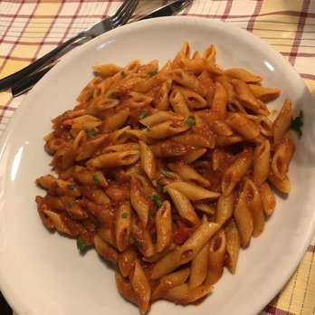 Trattoria Il Tettarello - Penne all' arrabbiata - Careful...it's slightly on the spicy side! - Pizza Near Me - Rome, RM Trattoria Il Tettarello - Penne all' arrabbiata - Careful...it's slightly on the spicy side! - Pizza Near Me - Rome, RM