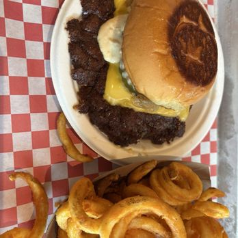 Smish Smash - Cheeseboiga, Tallow fried curly fries - Burgers Near Me - San Francisco, California Smish Smash - Cheeseboiga, Tallow fried curly fries - Burgers Near Me - San Francisco, California