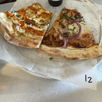 Best Pizza & Brew Vista - Delicious pizza and they sell it by the slice - Pizza Near Me - Vista, California