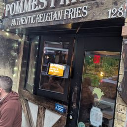 Front of Pomme Frites Front of Pomme Frites