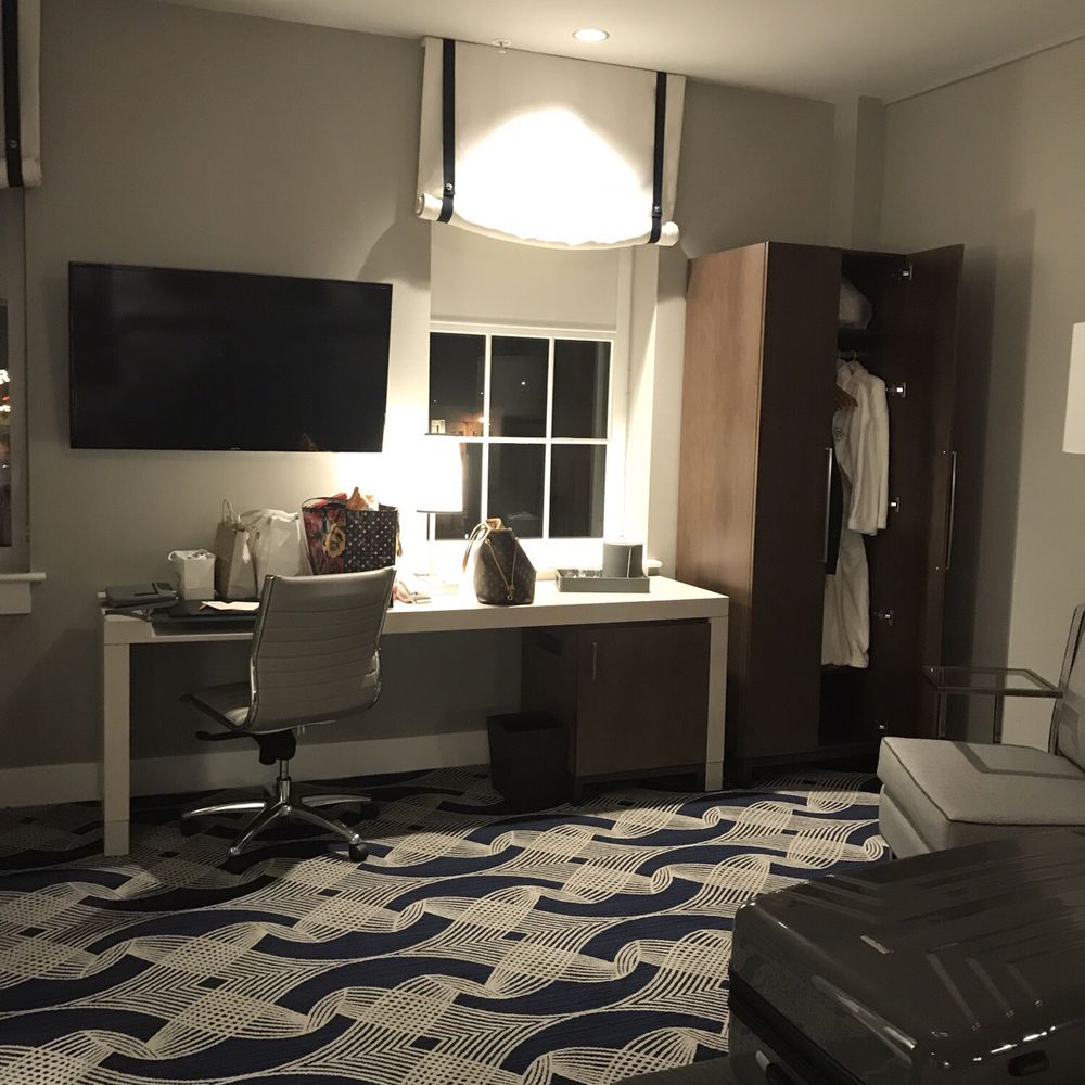 The Bristol Hotel - Hotels Near Me - Bristol, Virginia