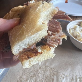 The Crossroads BBQ - Brisket sandwich: 5 stars - Barbeque Near Me - Carmel, California