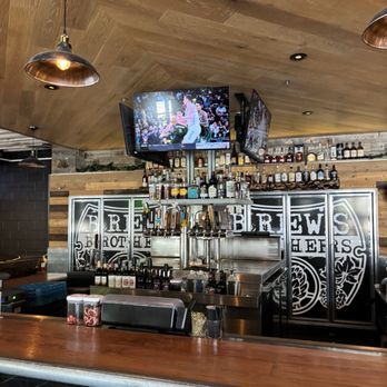 Brews Brothers Brewpub - Brewpubs Near Me - Burbank, California Brews Brothers Brewpub - Brewpubs Near Me - Burbank, California