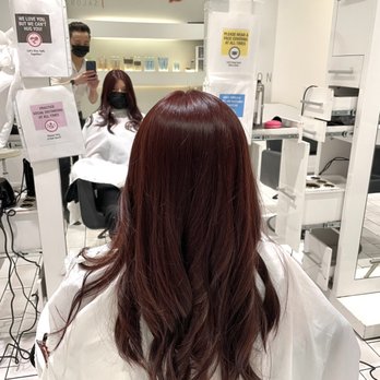 HeadQuarter Salon - Dark red dye by Norris! - Hair Salons Near Me - Chicago, Illinois HeadQuarter Salon - Dark red dye by Norris! - Hair Salons Near Me - Chicago, Illinois