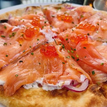 Spago - Smoked salmon lock Pizza - New American Near Me - Beverly Hills, California