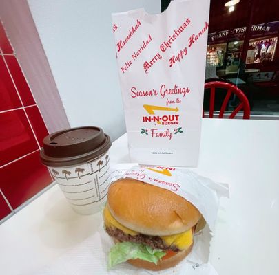 In-N-Out Burger by null