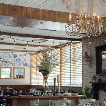 Fiori - Main dinning area - Italian Near Me - Flower Mound, Texas Fiori - Main dinning area - Italian Near Me - Flower Mound, Texas