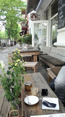 Café Suicide Sue by null