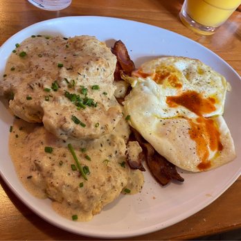 Ruby Sunshine Chattanooga - Biscuits & Gravy - Breakfast & Brunch Near Me - Chattanooga, Tennessee Ruby Sunshine Chattanooga - Biscuits & Gravy - Breakfast & Brunch Near Me - Chattanooga, Tennessee