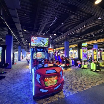 Round1 Bowling & Arcade - Temecula - Various games - Bowling Near Me - Temecula, California