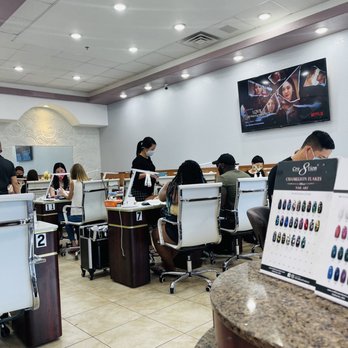 Organic Spa and Nails - Nail Area - Nail Salons Near Me - Austin, Texas