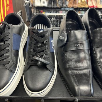 Style Encore - Used, Vintage & Consignment Near Me - Markham, Ontario Style Encore - Used, Vintage & Consignment Near Me - Markham, Ontario