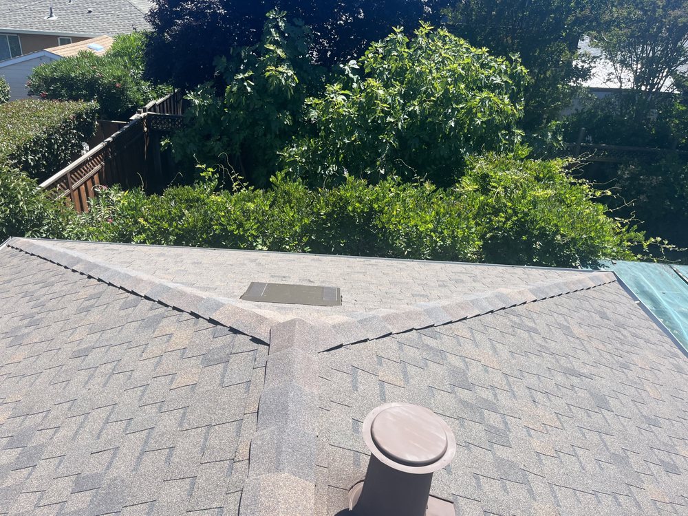 Slide of Fredy's Roofing