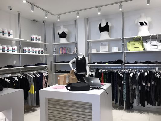 TA Tracy Anderson Method Studio by null
