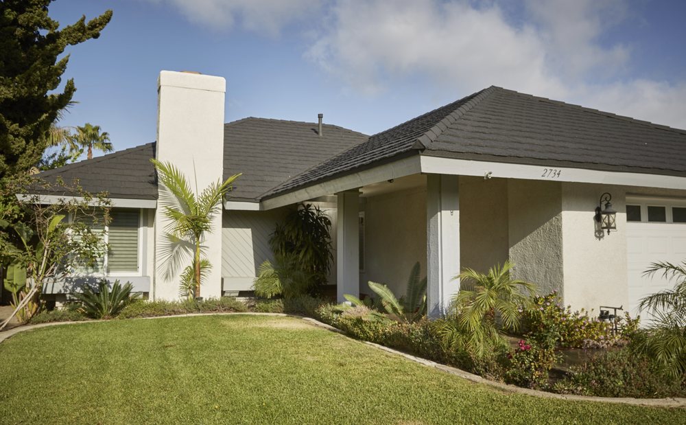 Slide of Alfa Roofing