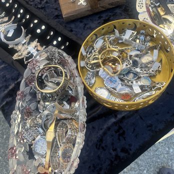 Georgetown Flea Market - Flea Markets Near Me - Washington, DC, District of Columbia