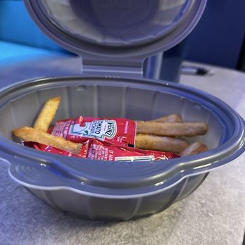 Pizza Hut - Straight Cut Fries - Pizza Near Me - Beaufort, South Carolina Pizza Hut - Straight Cut Fries - Pizza Near Me - Beaufort, South Carolina