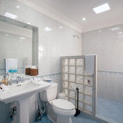 Casa Kenwal - Bathroom 1
