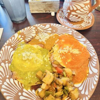 Don Quinto - Huevos Divorciados - Mexican Near Me - Midland, Texas Don Quinto - Huevos Divorciados - Mexican Near Me - Midland, Texas