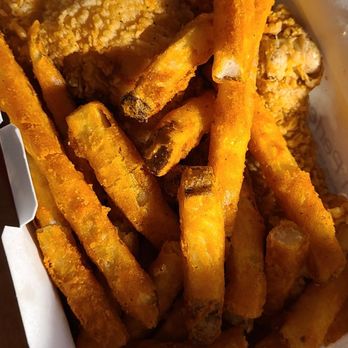 Mr Broast - 3 piece comes with fries.  They're seasoned fries! - Burgers Near Me - Rosemont, Illinois