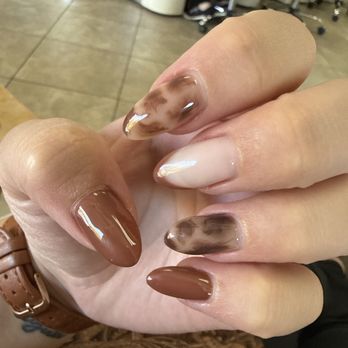 Stardust Nail Studio - I've been going to jean for quite a while now and her shop is so clean and everyone there is so talented! - Nail Salons Near Me - Roseville, California