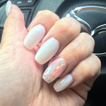 Hues Nail Bar - Nail Salons Near Me - Westfield, Massachusetts Hues Nail Bar - Nail Salons Near Me - Westfield, Massachusetts