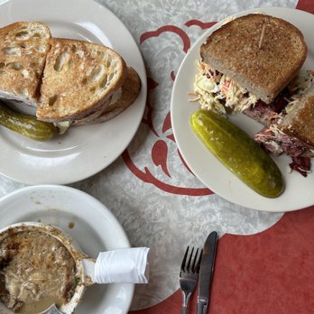 The Laundry - New American Near Me - Fenton, Michigan