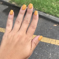 Gloss Beauty Bar