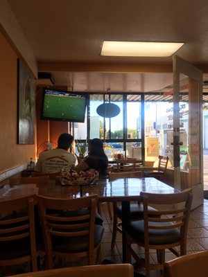 Cafe Platano 2 by null