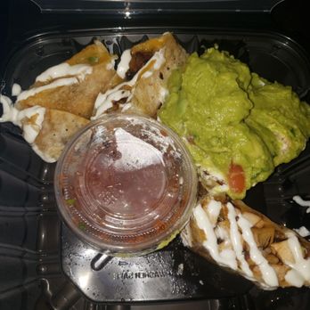 Game Tyme - Wtf... sauce on side does not = guacamole on top! - Sports Bars Near Me - Oroville, California