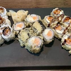 Mr Sushi - Sunday morning roll, spicy tempura roll