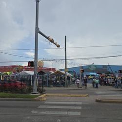 Tia Pancha - Fleat Market