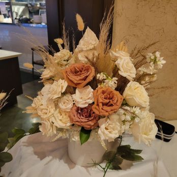 Chita's Floral Designs - Florists Near Me - Downey, California