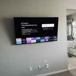 65 Hisense U8H Mini LED