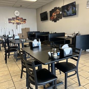 GJP Italian Eatery - Dining area - Italian Near Me - Oswego, New York
