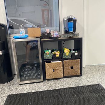 Ultimate Window Tinting - Free water,snacks & coffee - Home Window Tinting Near Me - Orlando, Florida