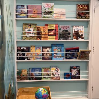Orange County Children's Dentistry - Lobby area with books for kids to read while you wait - Pediatric Dentists Near Me - Orange, California Orange County Children's Dentistry - Lobby area with books for kids to read while you wait - Pediatric Dentists Near Me - Orange, California