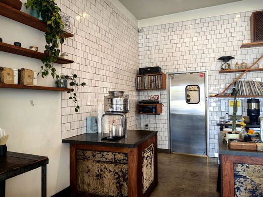 Menotti's Coffee Stop by null