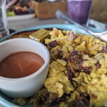 Mala Ocean Tavern - Scramble - Seafood Near Me - Lahaina, Hawaii Mala Ocean Tavern - Scramble - Seafood Near Me - Lahaina, Hawaii
