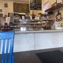 Le Ponce - Entry and menu