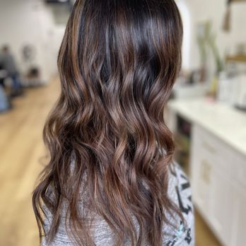 HB Collective Salon - Hair Salons Near Me - Brentwood, California HB Collective Salon - Hair Salons Near Me - Brentwood, California