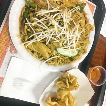 May's Bangkok Express - Drunken noodles - Thai Near Me - Ferndale, Michigan May's Bangkok Express - Drunken noodles - Thai Near Me - Ferndale, Michigan