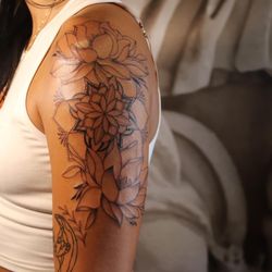 Garden of Ink Tattoo - Custom floral piece x Dezinkz