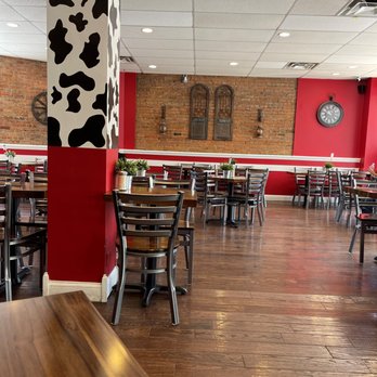 Las Gorditas De Don Angel #4 - an empty restaurant - Mexican Near Me - Elgin, Illinois Las Gorditas De Don Angel #4 - an empty restaurant - Mexican Near Me - Elgin, Illinois