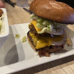 MJs Grill - Rookie of the Year burger