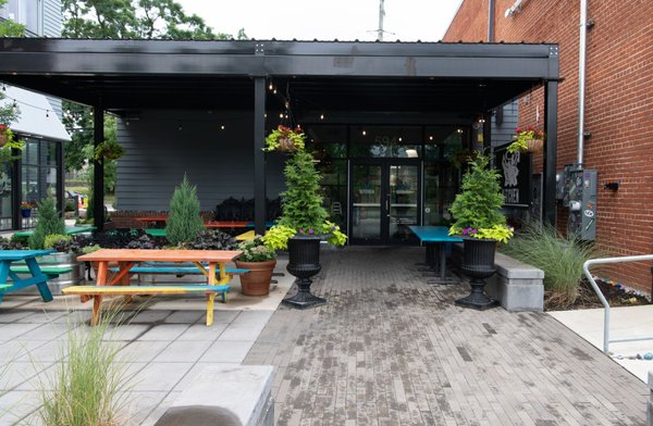 DV8 Kitchen - East End by null