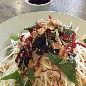 Sip Restaurant & Coffee - Papaya salad with beef - Coffee & Tea Near Me - Westminster, California