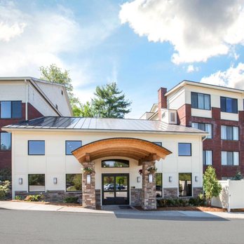Comfort Suites 36 Photos 30 Reviews Hotels 1712 Shelburne