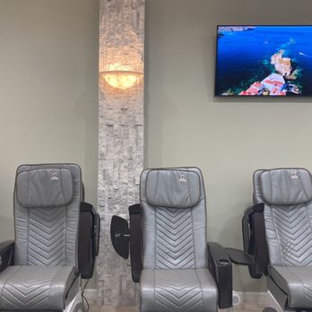 Nail Care Spa - One of two sides of the Spa Pedicure area, 12.21.2022. - Nail Salons Near Me - Atlanta, Georgia Nail Care Spa - One of two sides of the Spa Pedicure area, 12.21.2022. - Nail Salons Near Me - Atlanta, Georgia