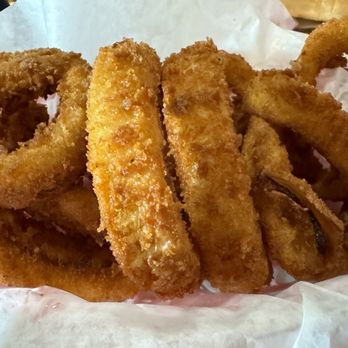Beefy's On The Green - Onion Rings - Salad Near Me - Spring Branch, Texas